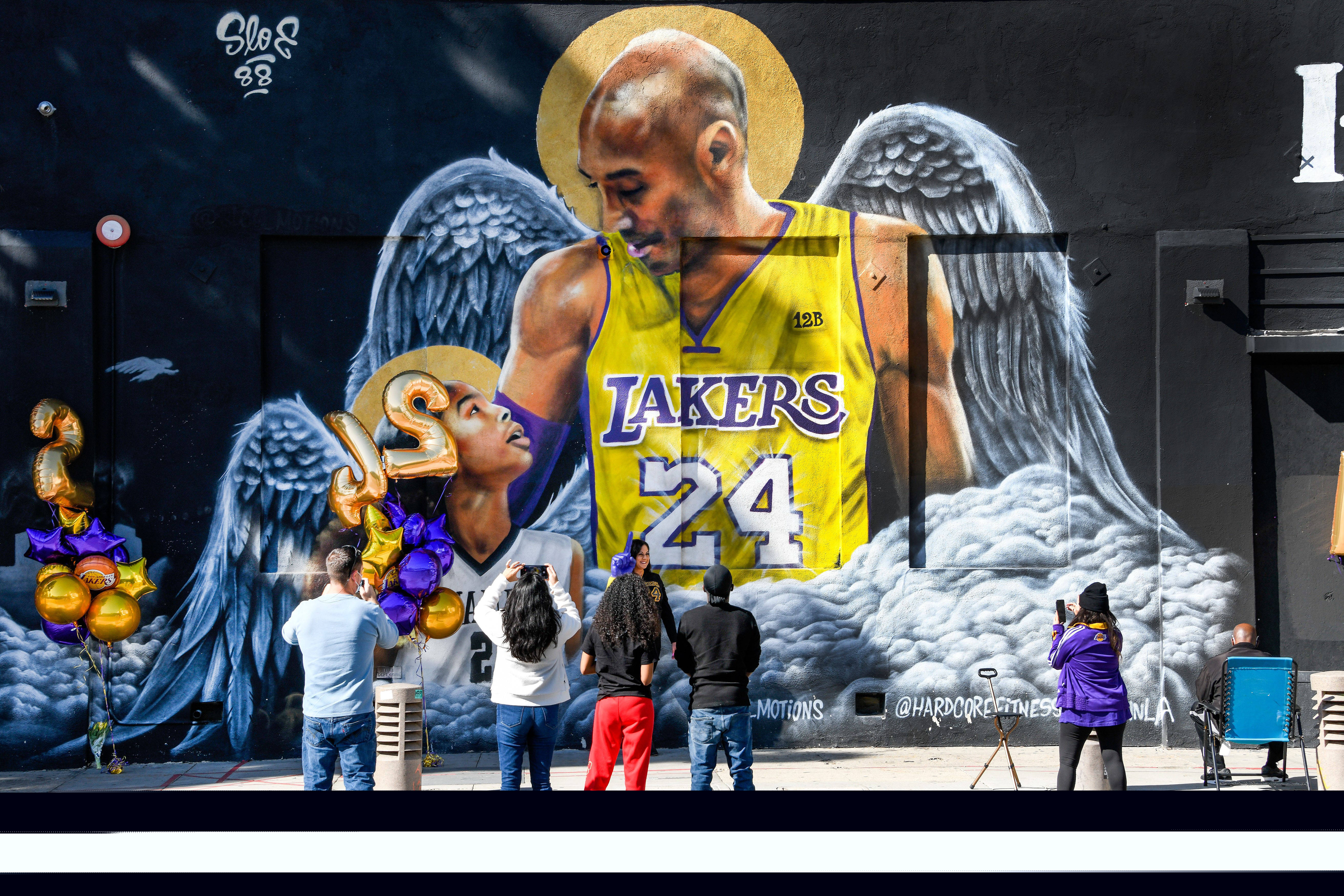 米体：泽林斯基本有望德比首发，但国家队赛后他出现身体问题（米体：泽林斯基预计德比先发，但国家队赛后出现身体不适）