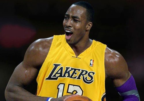 强势复苏！墨尔本凤凰第三节轰下31分&分差追至3分（强势反扑！墨尔本凤凰第三节火力全开砍下31分，将差距缩至3分）