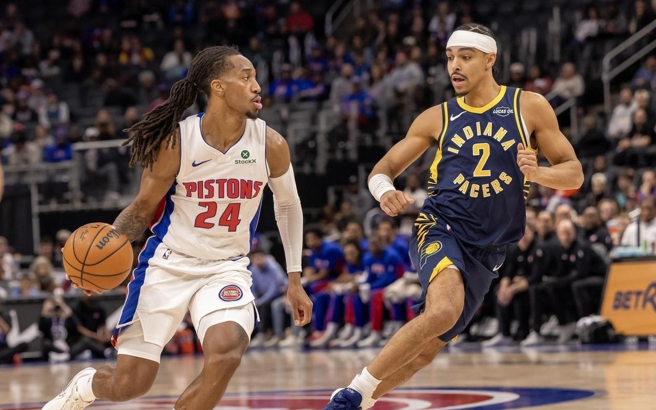 法国近4次世界杯小组赛对阵非洲球队3负1胜，02年不敌塞内加尔（法国近四次世界杯小组赛对非洲对手仅1胜3负，2002年负于塞内加尔）