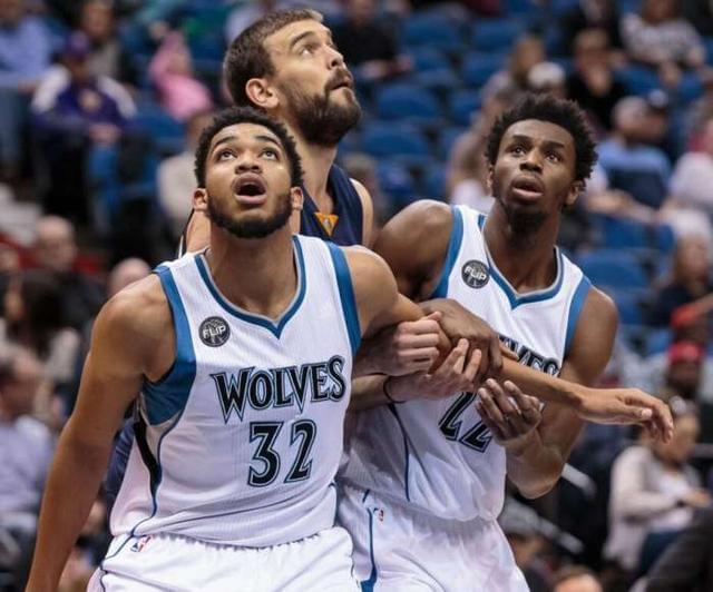 达万庆祝足协杯夺冠：我无比开心能实现这个将永存于心的梦想（足协杯夺冠后，达万：圆了一个将永铭于心的梦想，我欣喜万分）