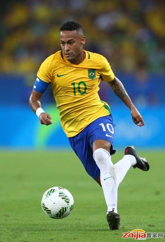 英超-狼队VS曼联：送副班长首胜？NO！阿莫林要逼近欧冠区（英超-狼队对曼联：副班长会迎来首胜？想多了！阿莫林誓逼近欧冠区）