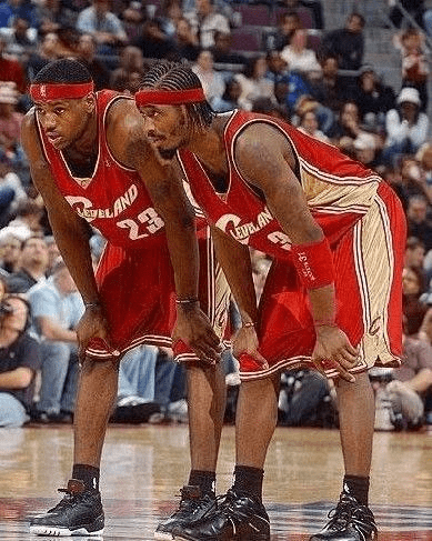 FIFA女足最新排名：中国女足下降一位至世界第17，亚洲第四（FIFA女足排行更新：中国队跌至世界第17位，亚洲第4）